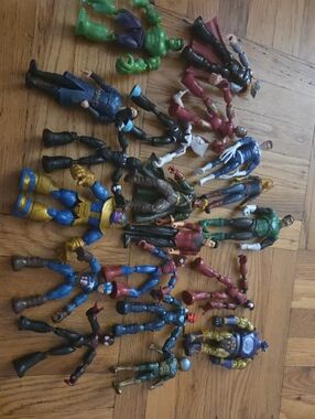 Kids Action Figure Toy Bundle - Mixed Colors